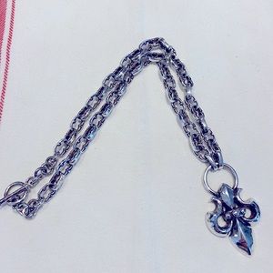 COPY - Heavy 24” silver link necklace with fleurs de lis pendant.